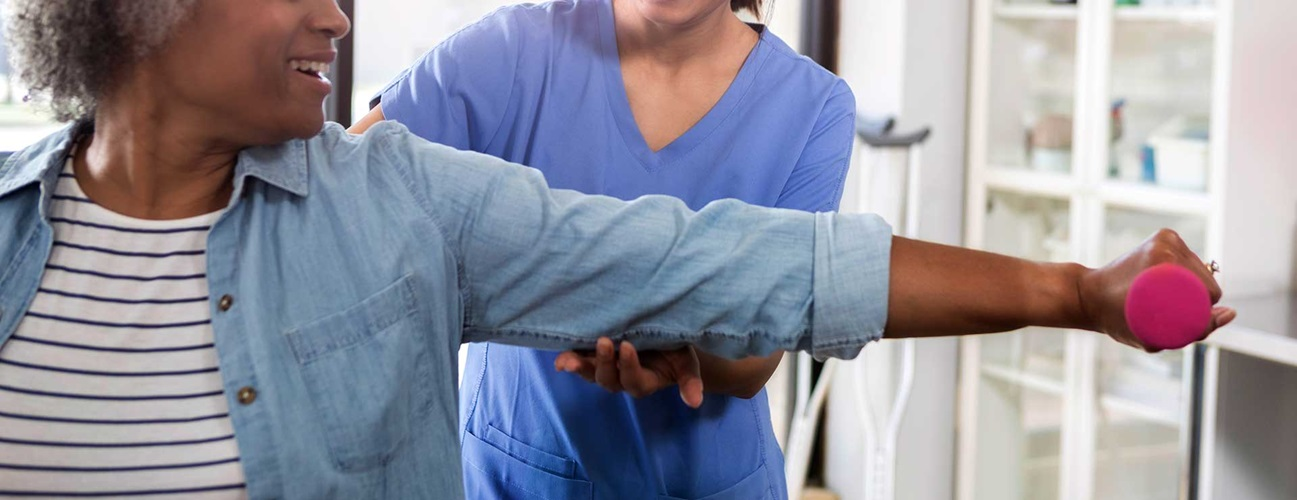 Arm Weakness After Stroke: Recovery, Exercises and Practical Support